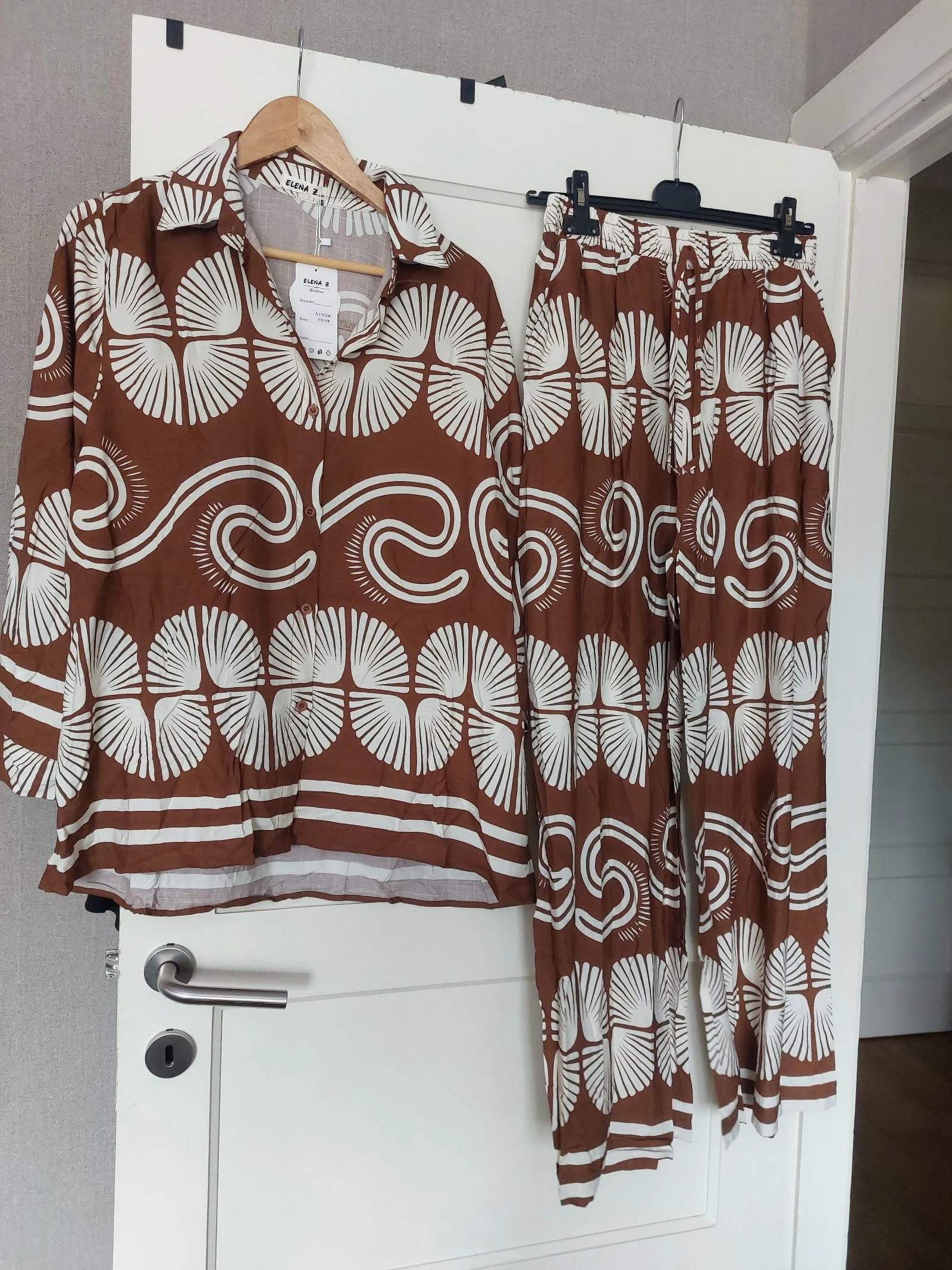 Ensemble pantalon et chemise 